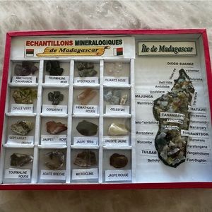 Mineral Field Study Gift Display box Rock Identification Kit Gemstone Madagascar